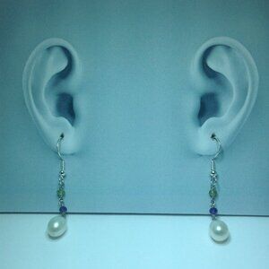 Silver Fresh Water Pearl Dangling Earring